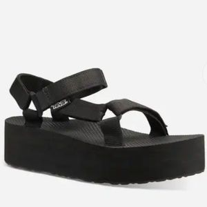 Teva Universal Flatform in Black
